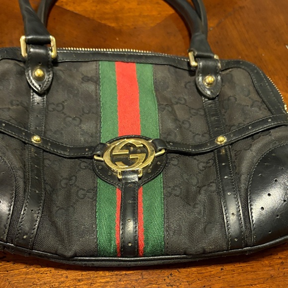 Vintage Gucci Reine Black Shoulder Bag with Green and Red Stripes - Picture 5 of 6